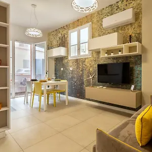 https://luxury-sofia-home-alghero.in-sardinia.net