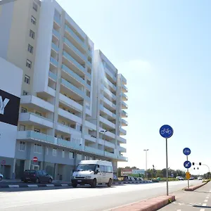 Waltanna Airport , Bari Italie